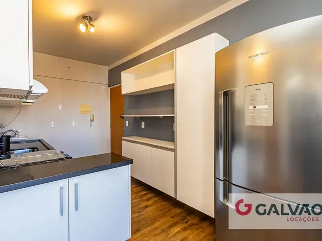 Outro 1 quarto e 1 banheiro, para alugar, no bairro Centro em Curitiba