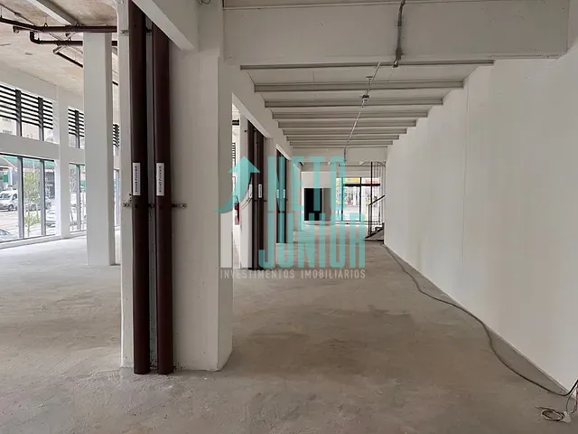 Loja com 1158m², para alugar, no bairro Jardim Paulista em São Paulo