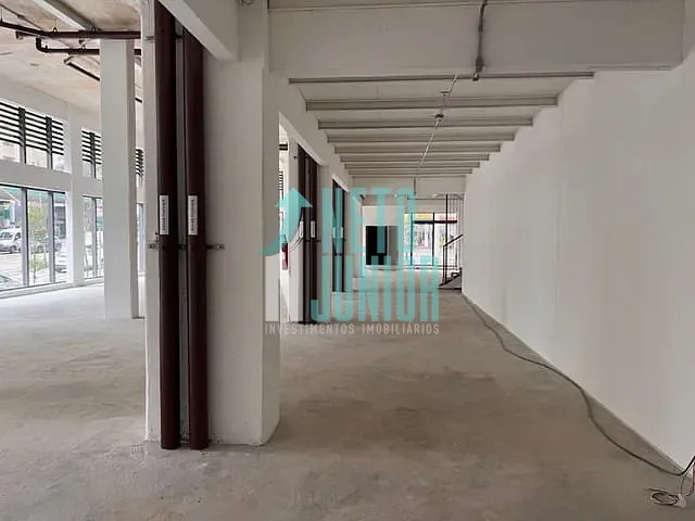 Loja com 1672m², para alugar, no bairro Jardim Paulista em São Paulo