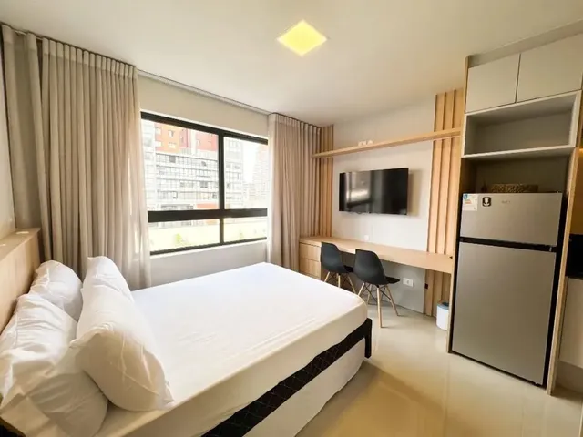 Outro 1 quarto e 1 banheiro, para alugar, no bairro Centro em Curitiba