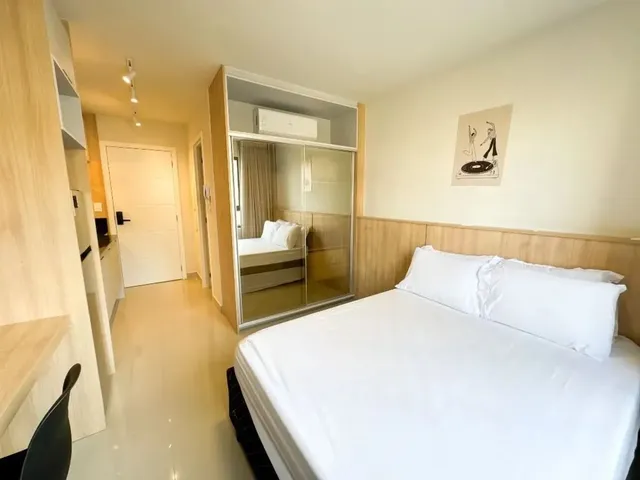 Outro 1 quarto e 1 banheiro, para alugar, no bairro Centro em Curitiba