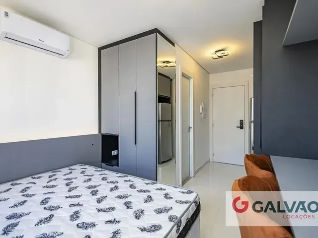 Outro 1 quarto e 1 banheiro, para alugar, no bairro Centro em Curitiba