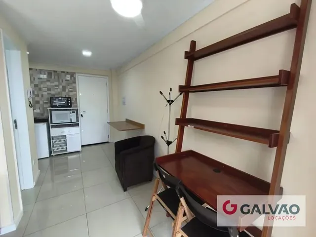 Outro 1 quarto e 1 banheiro, para alugar, no bairro Cristo Rei em Curitiba