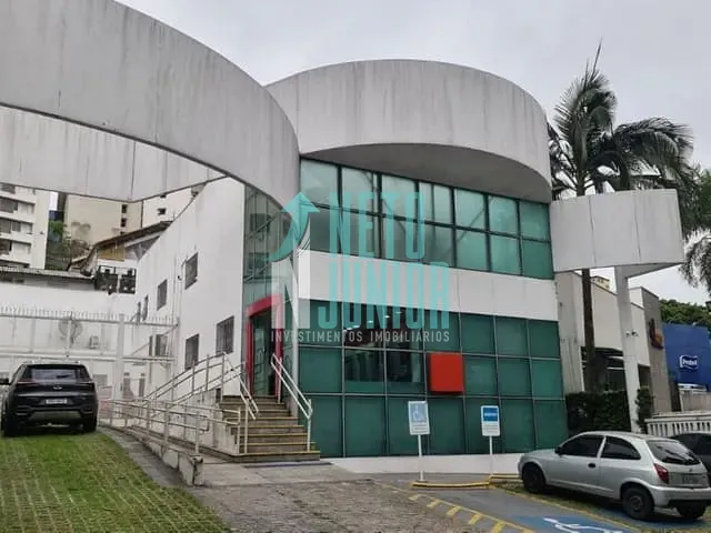 Loja com 663m², para alugar, no bairro Pacaembu em São Paulo