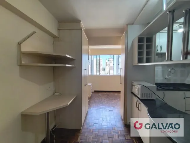 Outro 1 quarto e 1 banheiro, para alugar, no bairro Centro em Curitiba