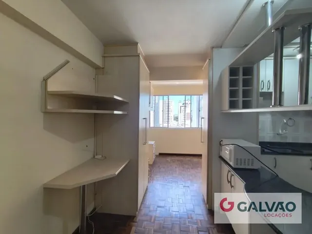 Outro 1 quarto e 1 banheiro, para alugar, no bairro Centro em Curitiba