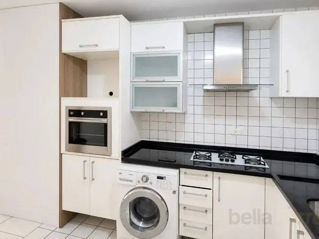 Outro 1 quarto e 1 banheiro, à venda, no bairro Centro em Curitiba