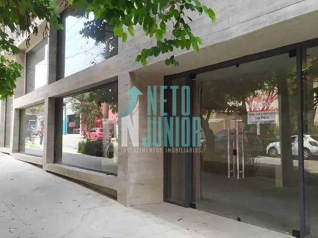 Loja com 350m², à venda ou para alugar, no bairro Moema em São Paulo