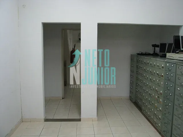 Loja com 300m², para alugar, no bairro Moema em São Paulo