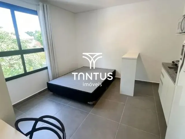Outro 1 quarto e 1 banheiro, para alugar, no bairro Centro Cívico em Curitiba
