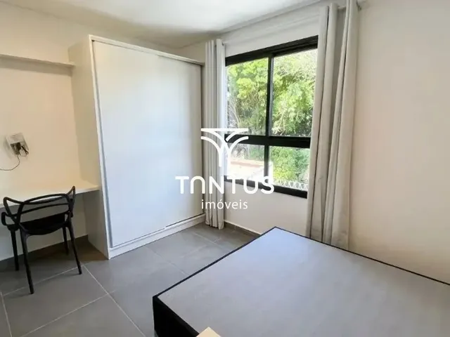 Outro 1 quarto e 1 banheiro, para alugar, no bairro Centro Cívico em Curitiba