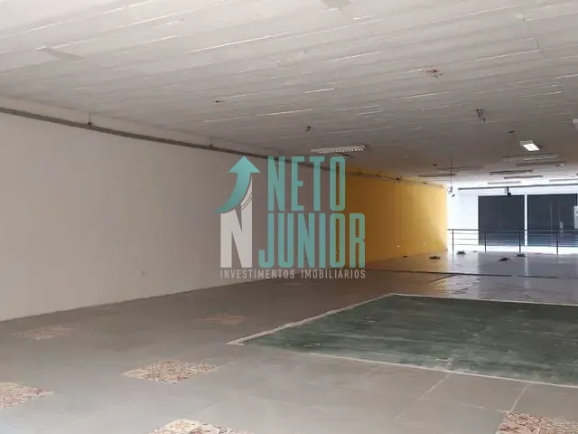 Loja com 550m², para alugar, no bairro Indianápolis em São Paulo