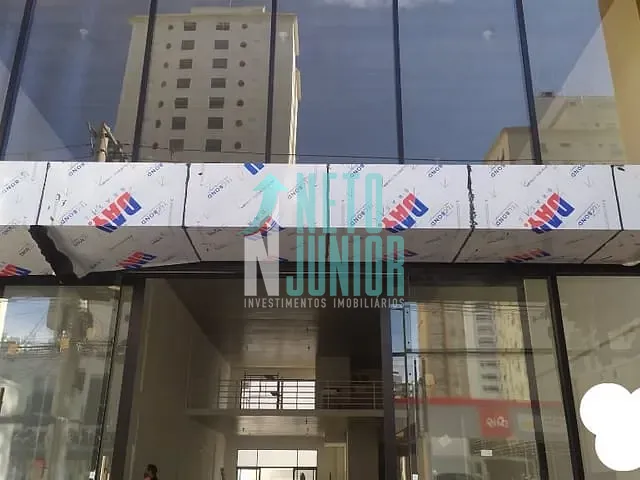 Loja com 440m², para alugar, no bairro Moema em São Paulo