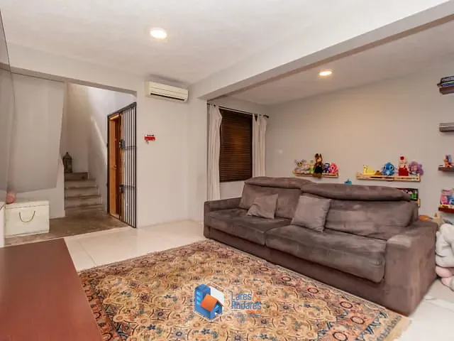 Outro com 320m² 3 quartos e 5 banheiros, à venda, no bairro Chácara Inglesa em São Paulo