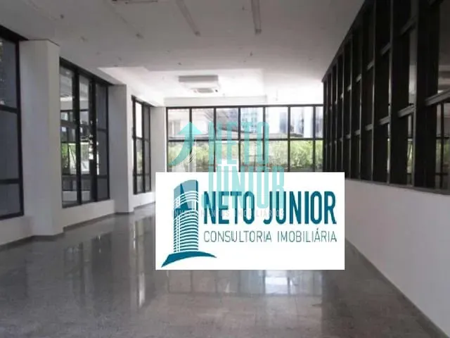 Loja com 250m², para alugar, no bairro Vila Olímpia em São Paulo