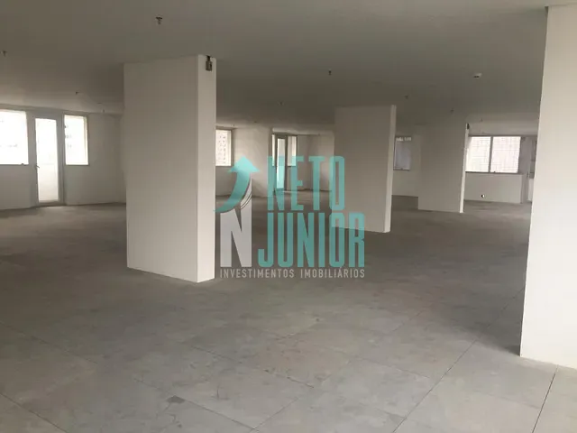 Laje com 400m², para alugar, no bairro Pinheiros em São Paulo