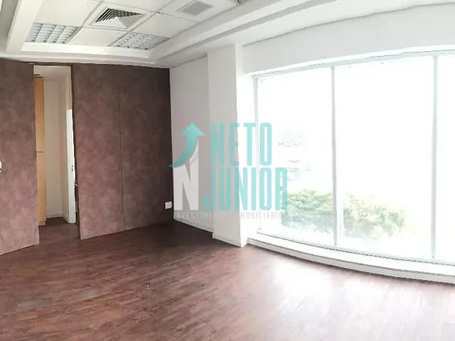 Laje com 325m², para alugar, no bairro Jardim Europa em São Paulo