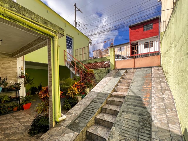 Foto do Outro - Casa de vila para venda em Parque das Américas com 2 quartos, 131m² | Lares e Andares Imóveis