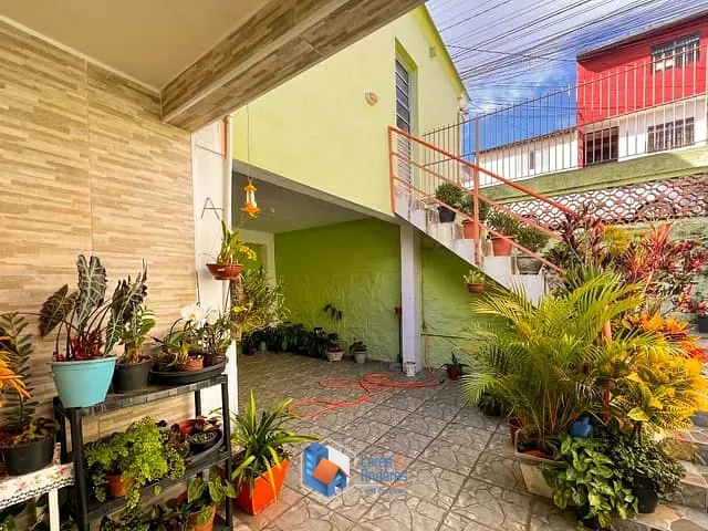 Outro com 250m² 2 quartos e 2 banheiros, à venda, no bairro Parque das Américas em Mauá