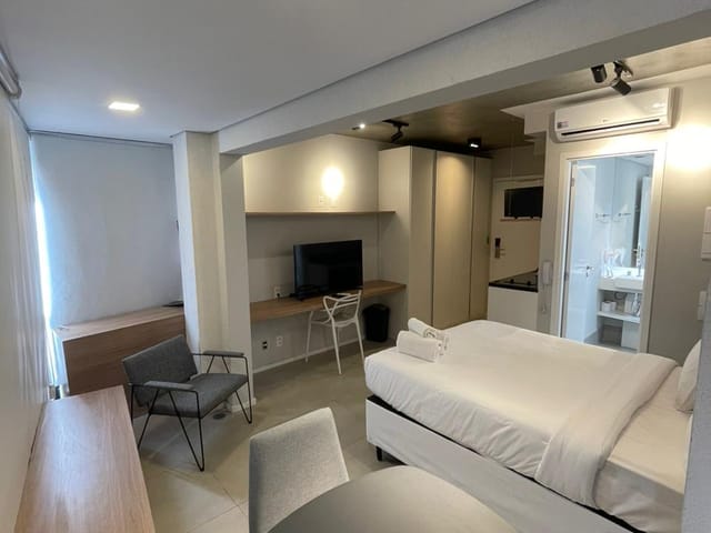 Outro com 400m² 1 quarto e 1 banheiro, à venda, no bairro Vila Nova Conceição em São Paulo