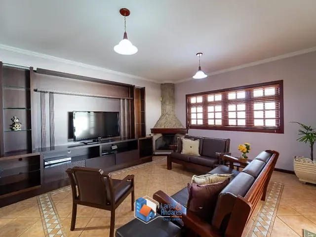 Outro com 1350m² 4 quartos e 5 banheiros, à venda, no bairro Loteamento Vale Azul I em Jundiaí
