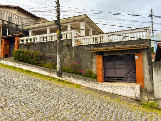 Foto do Outro - Casa de vila para venda em Centro Alto com 5 quartos, sendo 1 suíte, 412m² | Lares e Andares Imóveis