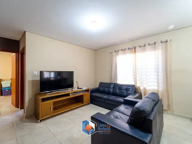 Outro com 200m² 4 quartos e 2 banheiros, à venda, no bairro Parque Residencial Eloy Chaves em Jundiaí