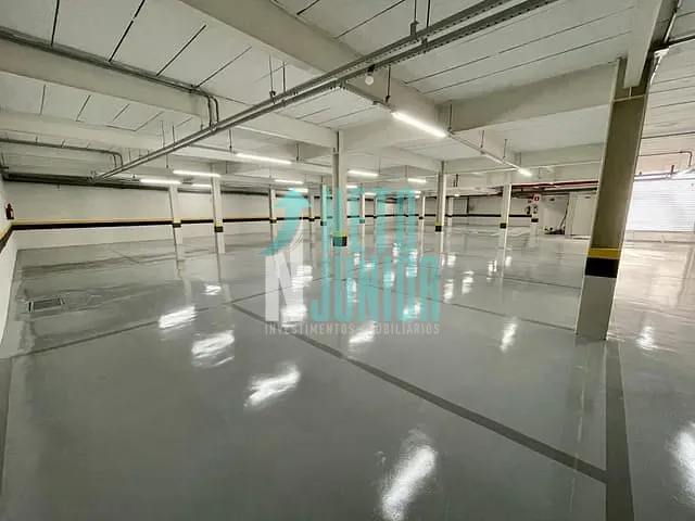 Galpão com 800m², para alugar, no bairro Moema em São Paulo