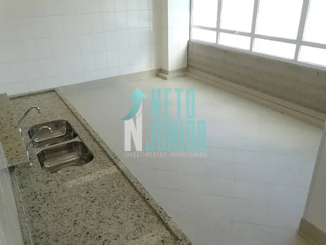 Galpão com 1077m², para alugar, no bairro Jardim Mutinga em Barueri