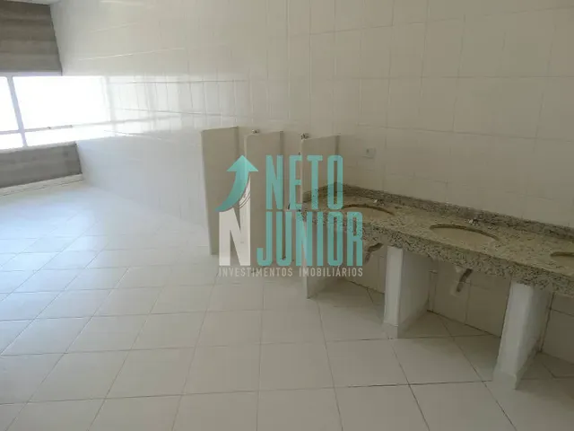 Galpão com 1077m², para alugar, no bairro Jardim Mutinga em Barueri