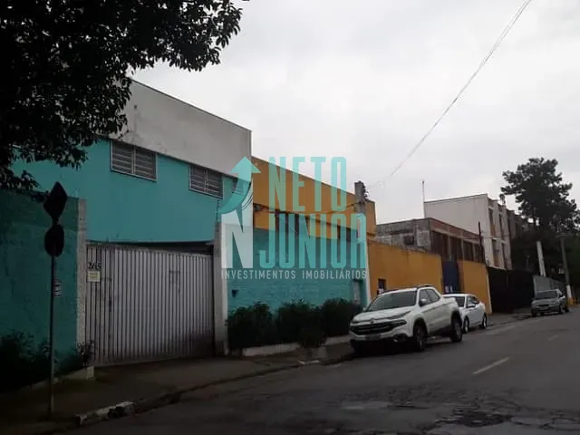Galpão com 350m², para alugar, no bairro Vila Ana Sofia em Diadema