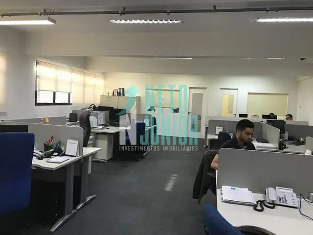 Galpão com 2300m², para alugar, no bairro Várzea da Barra Funda em São Paulo