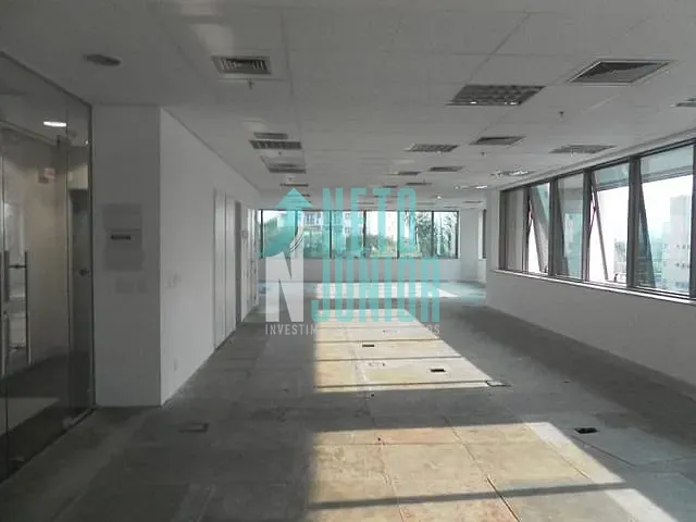 Conjunto com 356m², à venda ou para alugar, no bairro Vila Olímpia em São Paulo