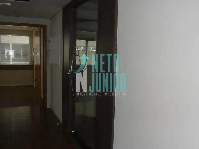 Conjunto com 210m², para alugar, no bairro Cerqueira César em São Paulo