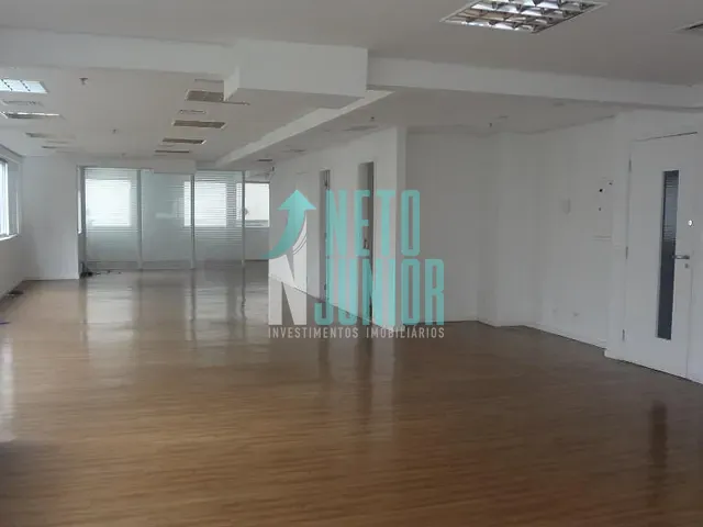 Conjunto com 210m², para alugar, no bairro Cerqueira César em São Paulo