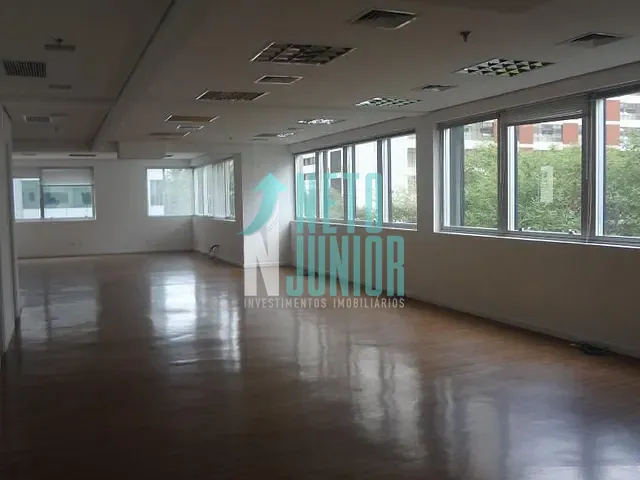 Conjunto com 210m², para alugar, no bairro Cerqueira César em São Paulo