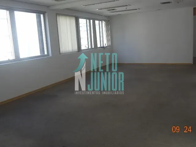 Conjunto com 210m², para alugar, no bairro Cerqueira César em São Paulo