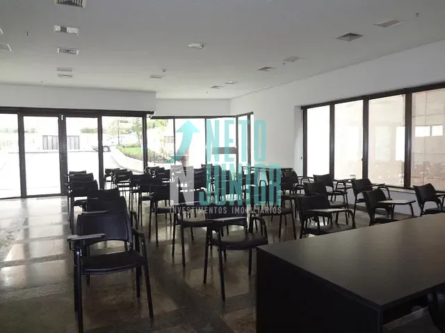 Conjunto com 360m², para alugar, no bairro Vila Nova Conceição em São Paulo