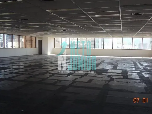 Conjunto com 885m², para alugar, no bairro Brooklin em São Paulo