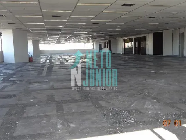 Conjunto com 885m², para alugar, no bairro Brooklin em São Paulo