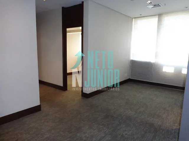 Conjunto com 363m², para alugar, no bairro Itaim Bibi em São Paulo