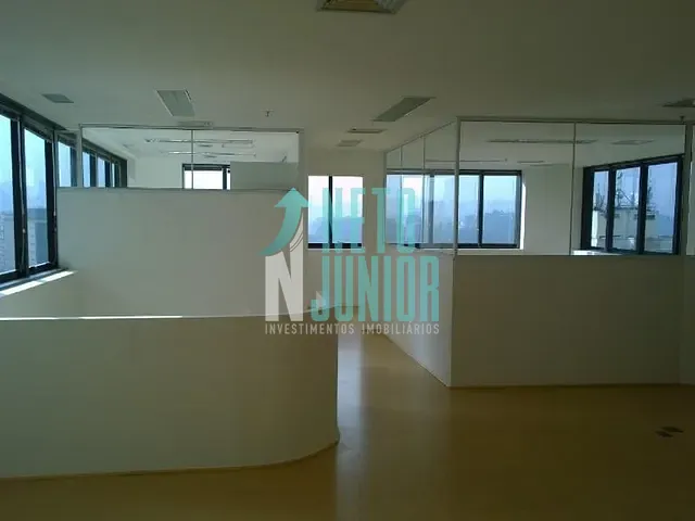 Conjunto com 190m², para alugar, no bairro Itaim Bibi em São Paulo