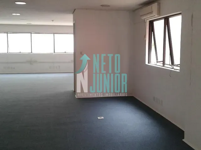 Conjunto com 128m², para alugar, no bairro Jardim Paulista em São Paulo