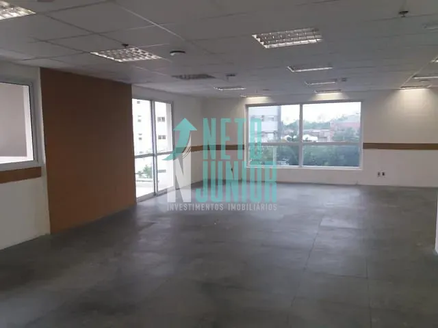 Conjunto com 220m², à venda ou para alugar, no bairro Brooklin Novo em São Paulo