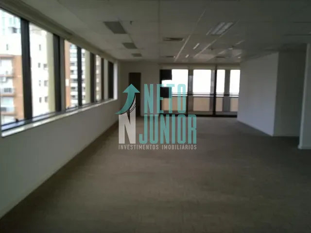 Conjunto com 480m², para alugar, no bairro Itaim Bibi em São Paulo