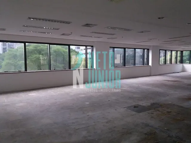Conjunto com 258m², para alugar, no bairro Cidade Monções em São Paulo