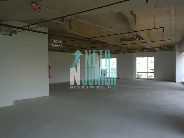Conjunto com 1169m², para alugar, no bairro Itaim Bibi em São Paulo