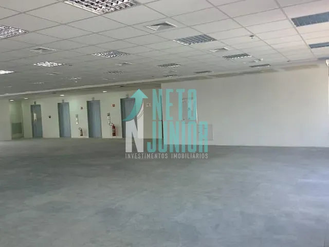 Conjunto com 557m², para alugar, no bairro Itaim Bibi em São Paulo