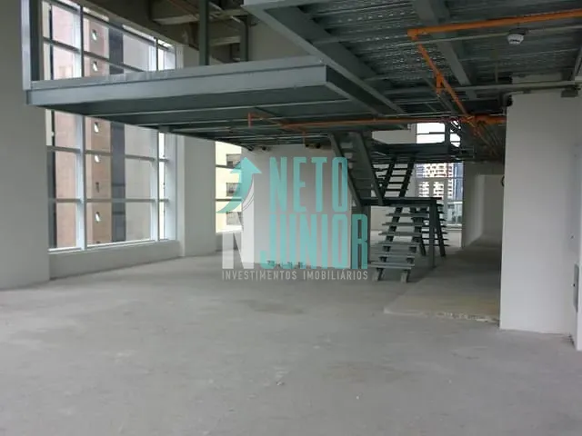 Conjunto com 635m², à venda ou para alugar, no bairro Vila Olímpia em São Paulo