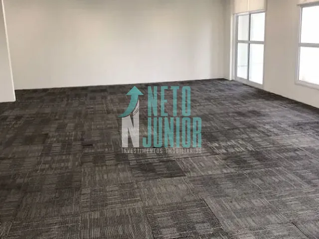 Conjunto com 160m², para alugar, no bairro Chácara Santo Antônio em São Paulo